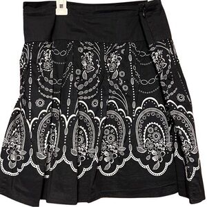 Kimchi Blue Black and White Flare Mini-skirt